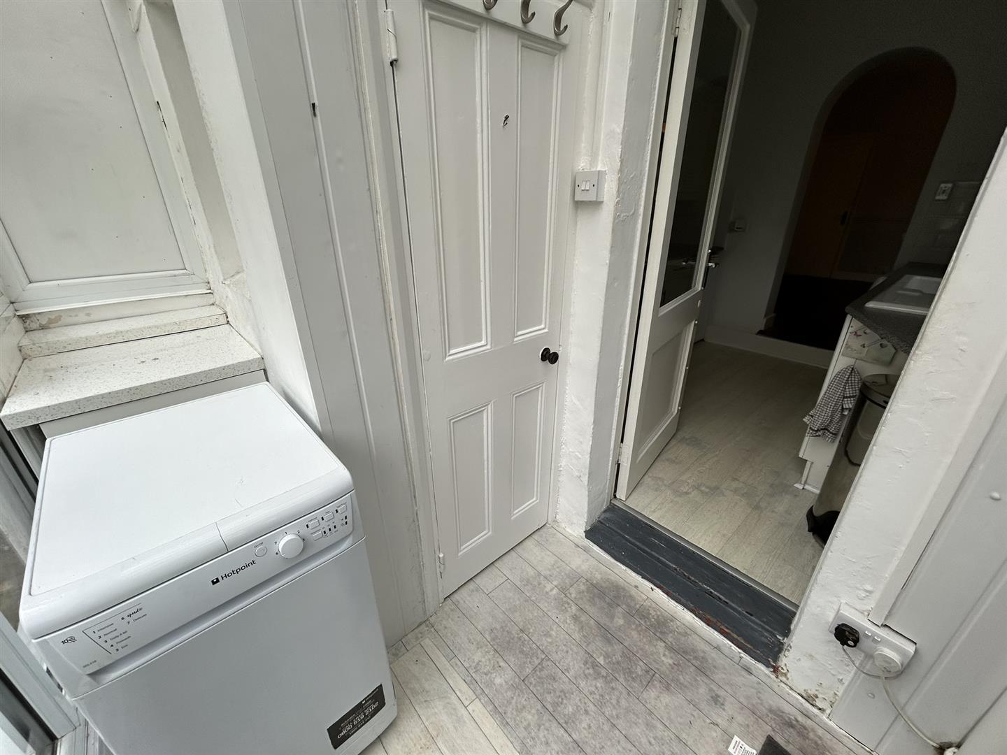 White Horse Hill, Chislehurst Caxtons